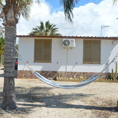 Villa Oasi Menfi Bagian luar foto