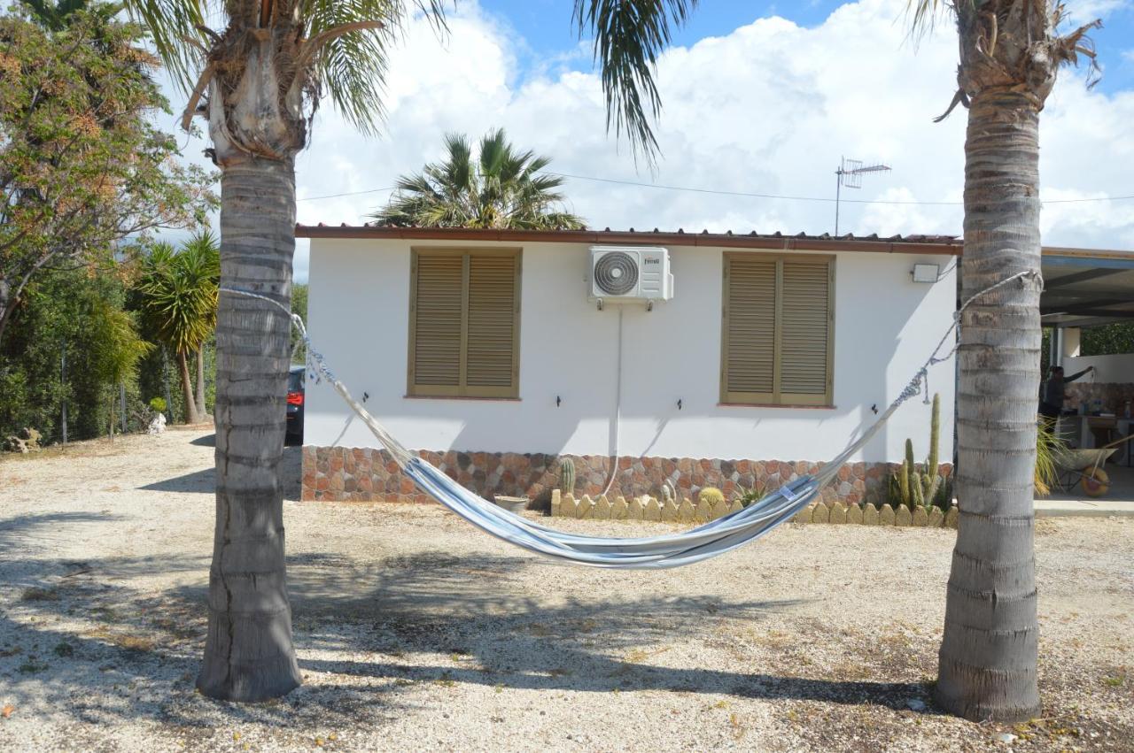 Villa Oasi Menfi Bagian luar foto